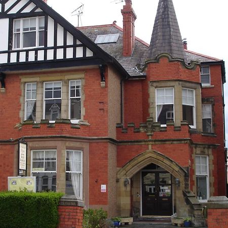Crickleigh House Bed & Breakfast Llandudno Exterior foto